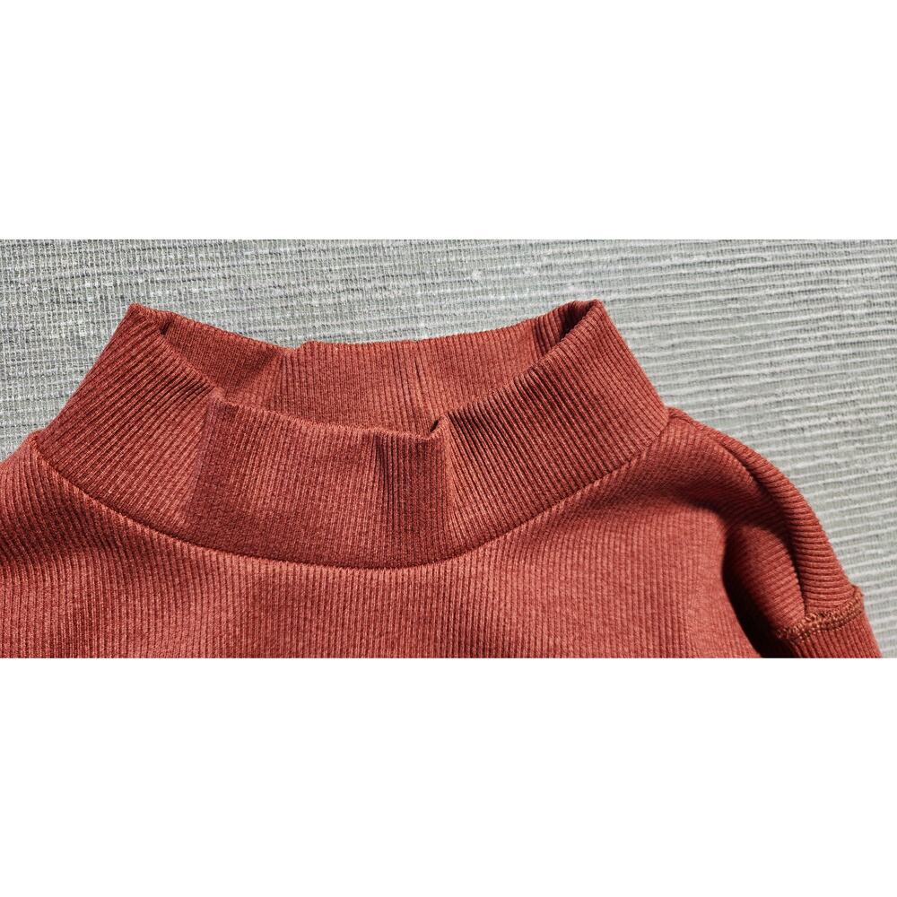 Offline by Aerie Ribbed Mock Neck Cropped Top Thumb‎ Hole Sleeves Women’s Size L - Picture 8 of 9
